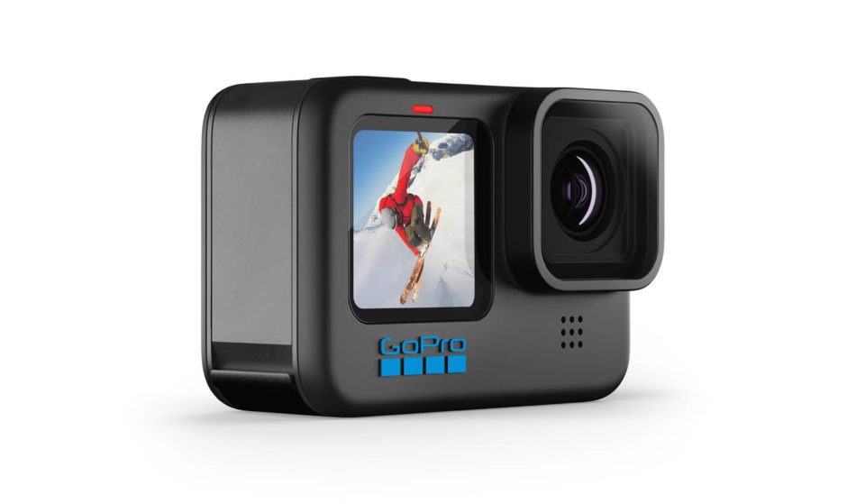La caméra sport la plus réputée, la GoPro Hero 10 Black, est à